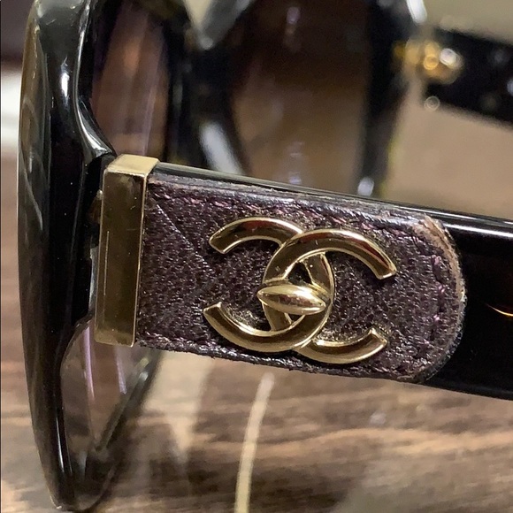 CHANEL Tortoise Shell CC Turnlock Sunglasses - Picture 15 of 16